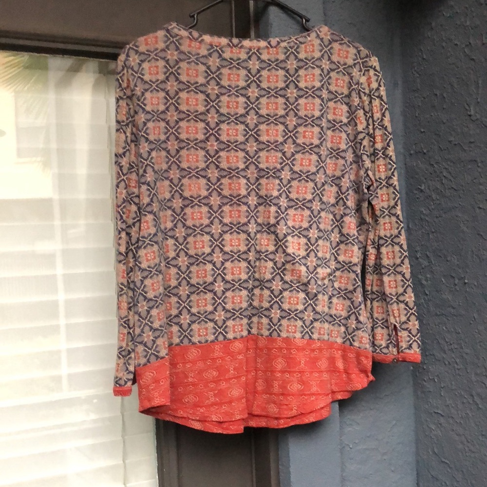 Cute Patterned Tunic - Picture 2 of 3